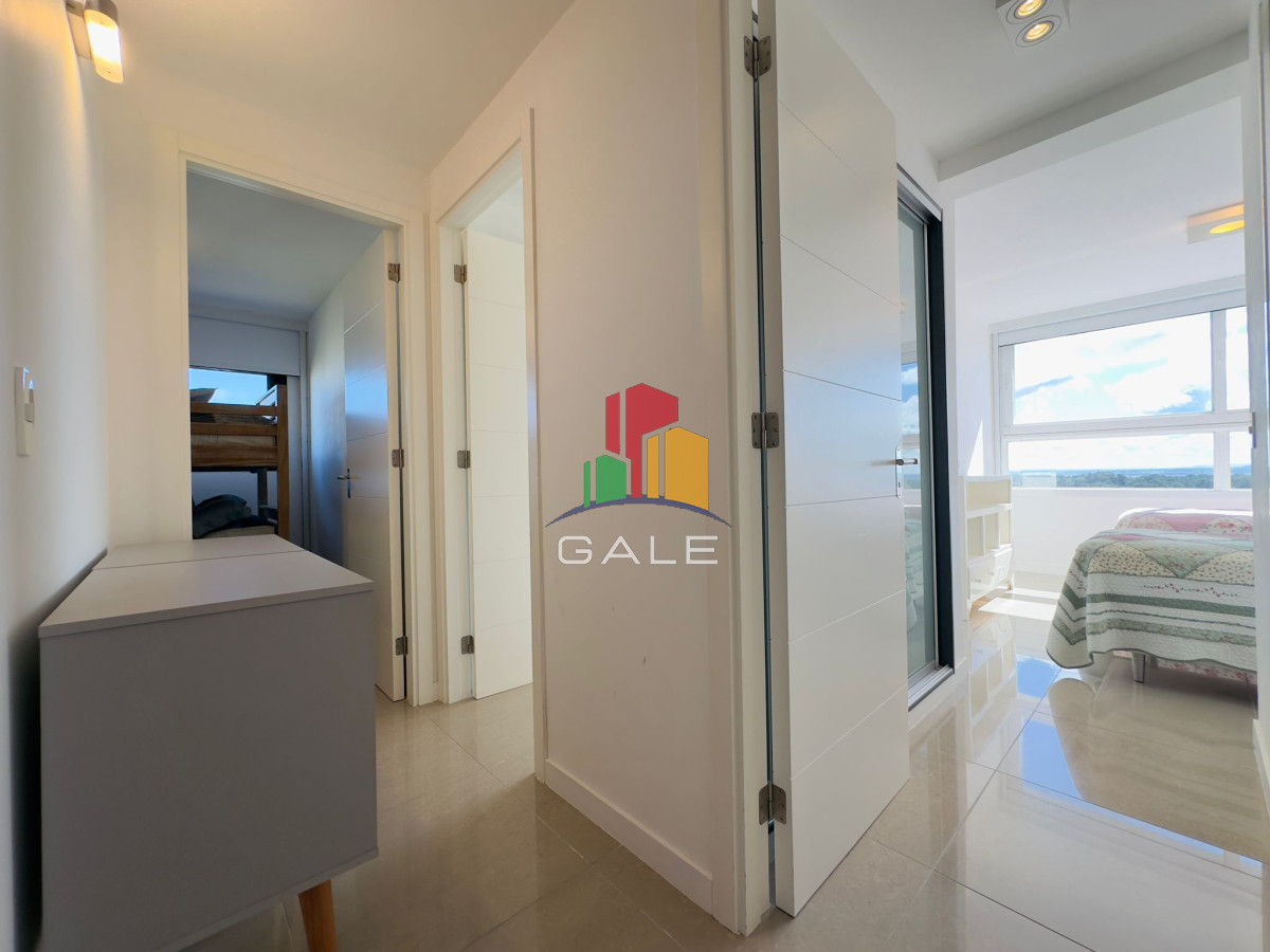 Apartamento ID.2107 - Penthouse en VENTA, 3 dormitorios en suite + Dependencia, vista 360°.