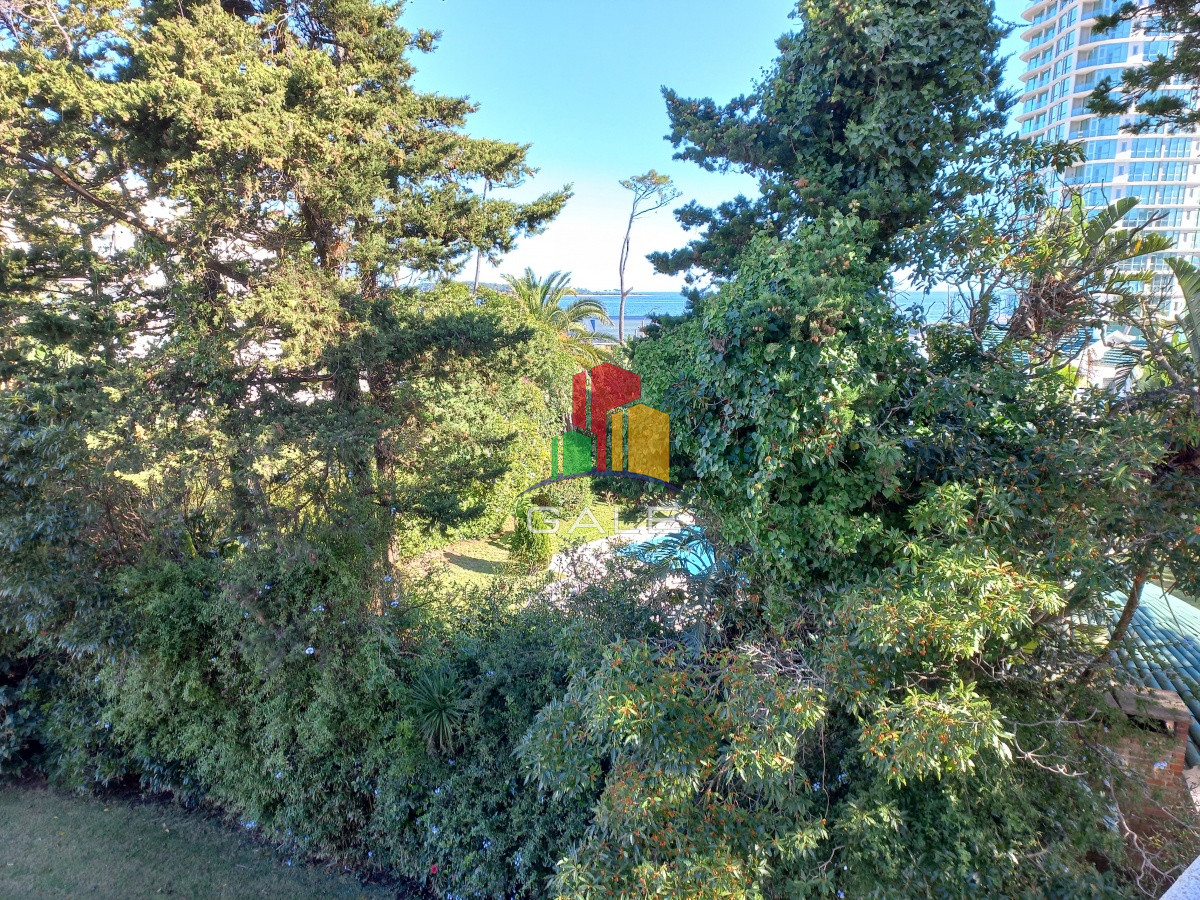 Apartamento ID.2878 - Venta de apartamento de 3 dormitorios en Punta del Este