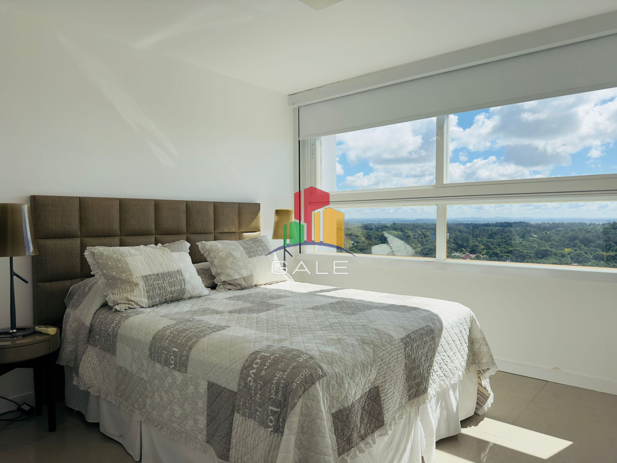 Apartamento ID.2107 - Penthouse en VENTA, 3 dormitorios en suite + Dependencia, vista 360°.