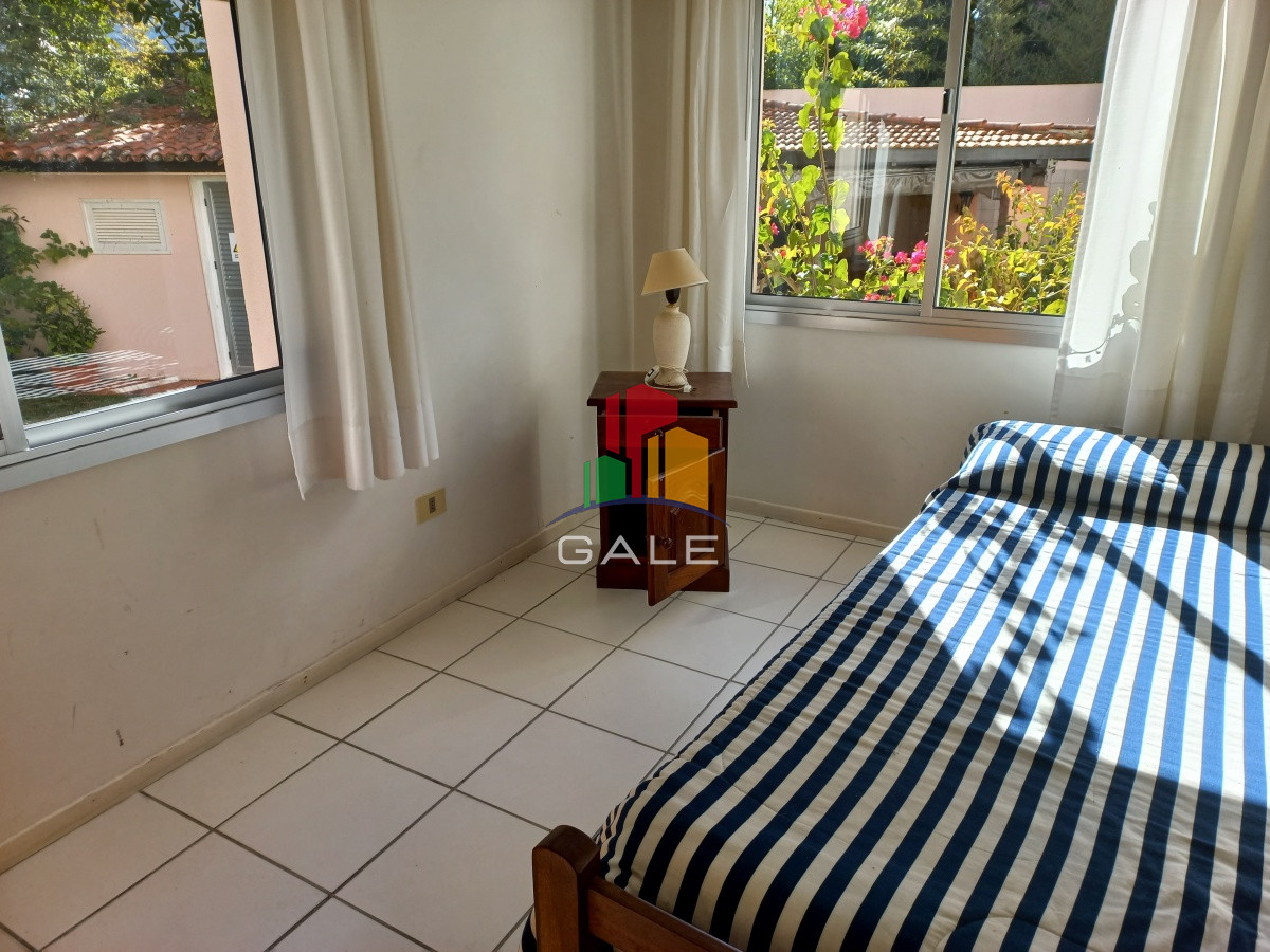 Apartamento ID.2887 -  Apartamento EN VENTA de 3 dormitorios en Punta del Este