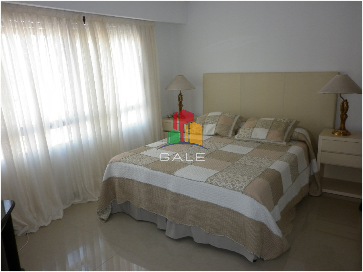 Apartamento ID.4393 - Apto en venta, Punta del este, playa brava.
