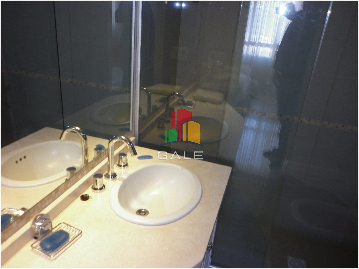 Apartamento ID.4393 - Apto en venta, Punta del este, playa brava.