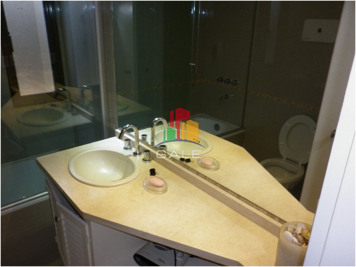 Apartamento ID.4393 - Apto en venta, Punta del este, playa brava.