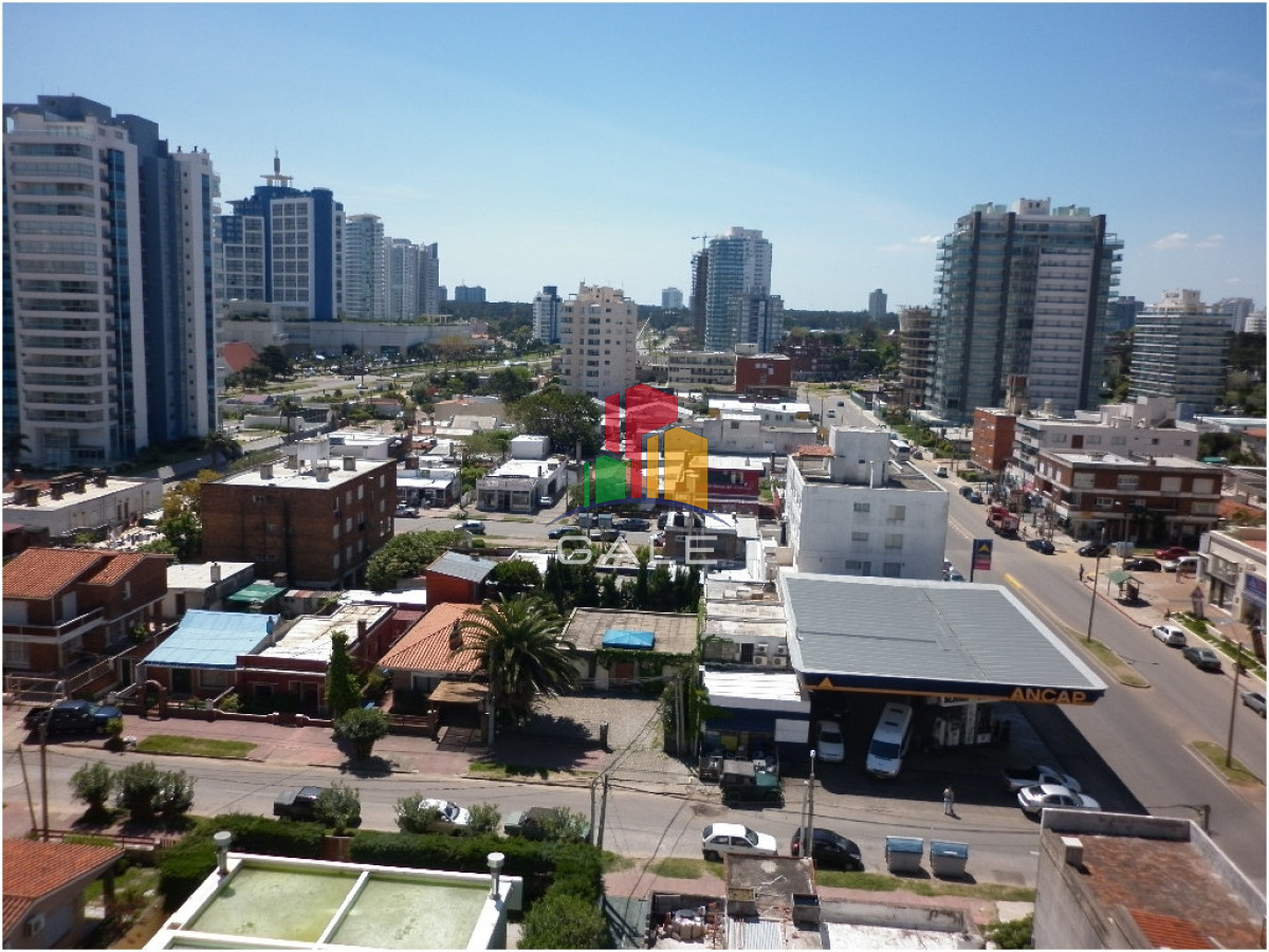 Apartamento ID.4393 - Apto en venta, Punta del este, playa brava.