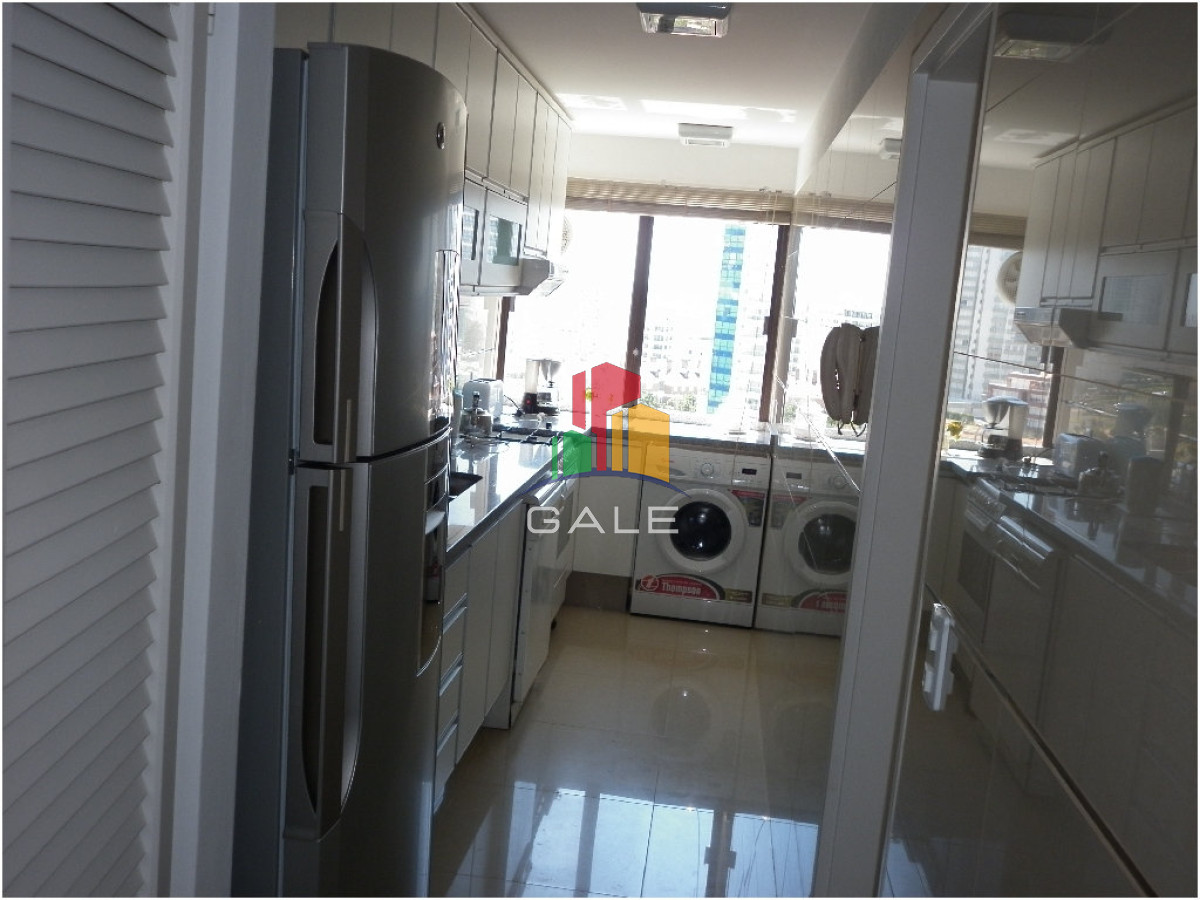 Apartamento ID.4393 - Apto en venta, Punta del este, playa brava.