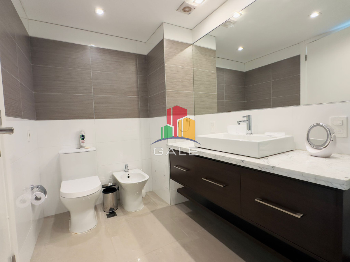 Apartamento ID.2107 - Penthouse en VENTA, 3 dormitorios en suite + Dependencia, vista 360°.