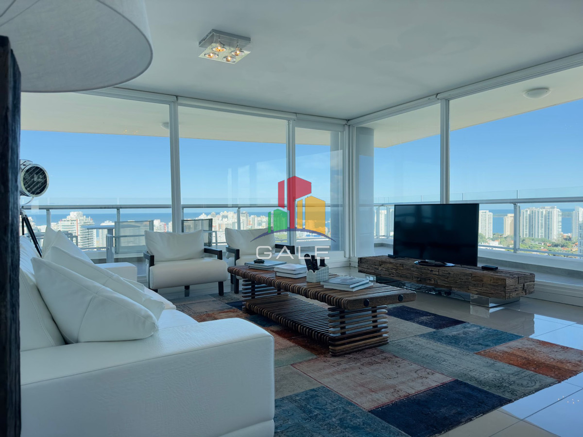 Apartamento ID.2107 - Penthouse en VENTA, 3 dormitorios en suite + Dependencia, vista 360°.