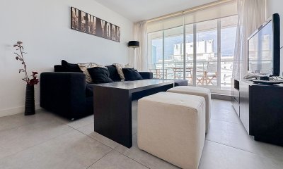 Alquiler temporal, apartamento de1dormitorio y medio en Torre YOO Punta.