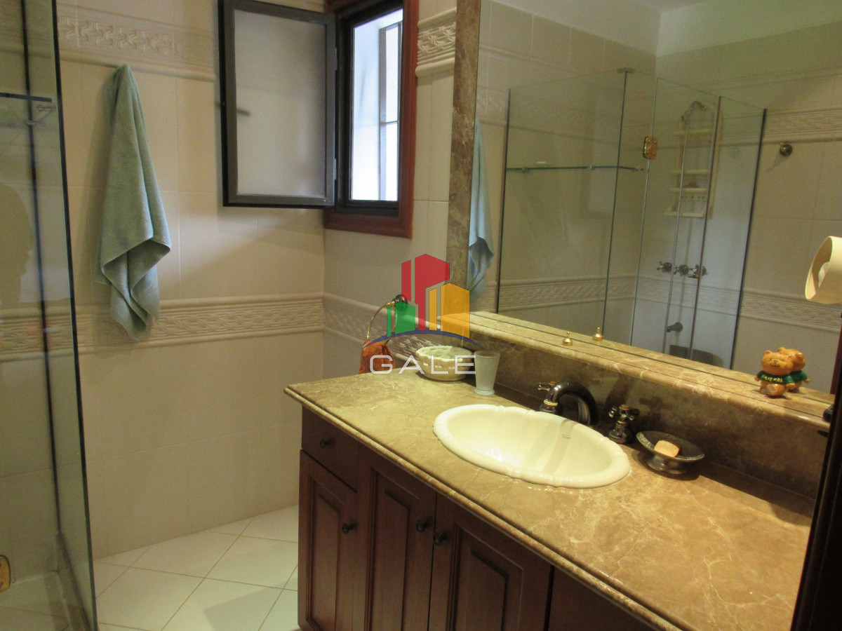 Casa ID.2781 - Casa en venta de 7 dormitorios en Punta del Este