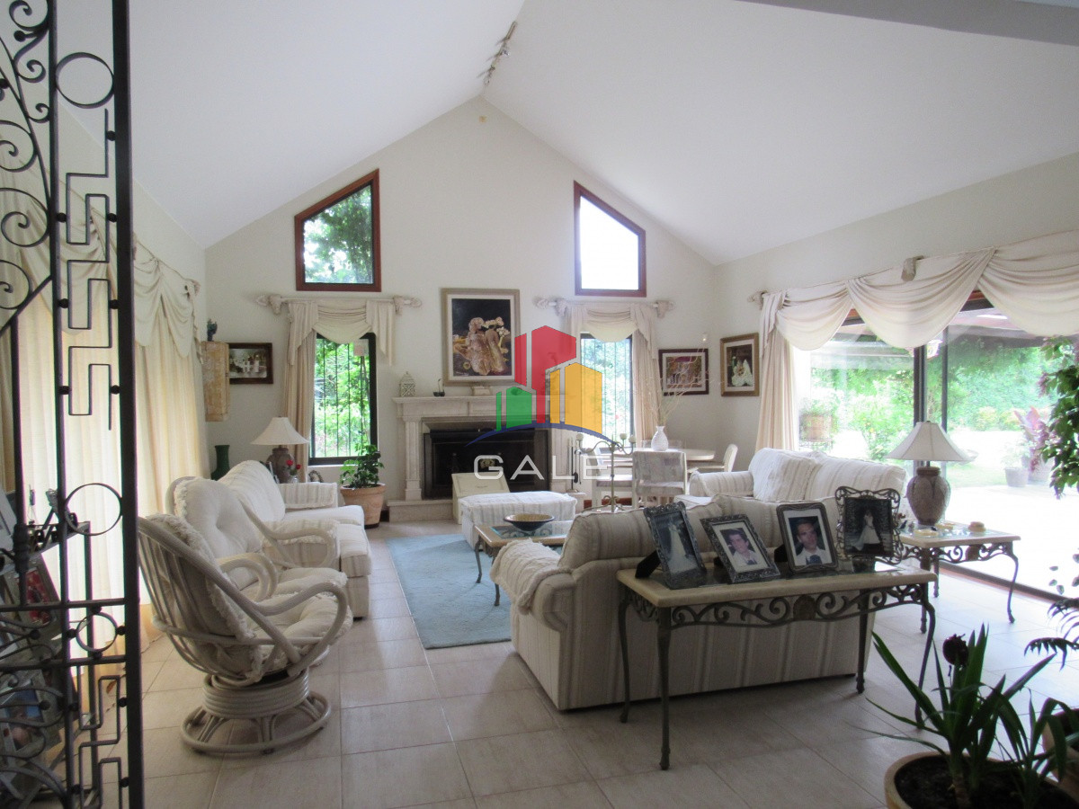 Casa ID.2781 - Casa en venta de 7 dormitorios en Punta del Este