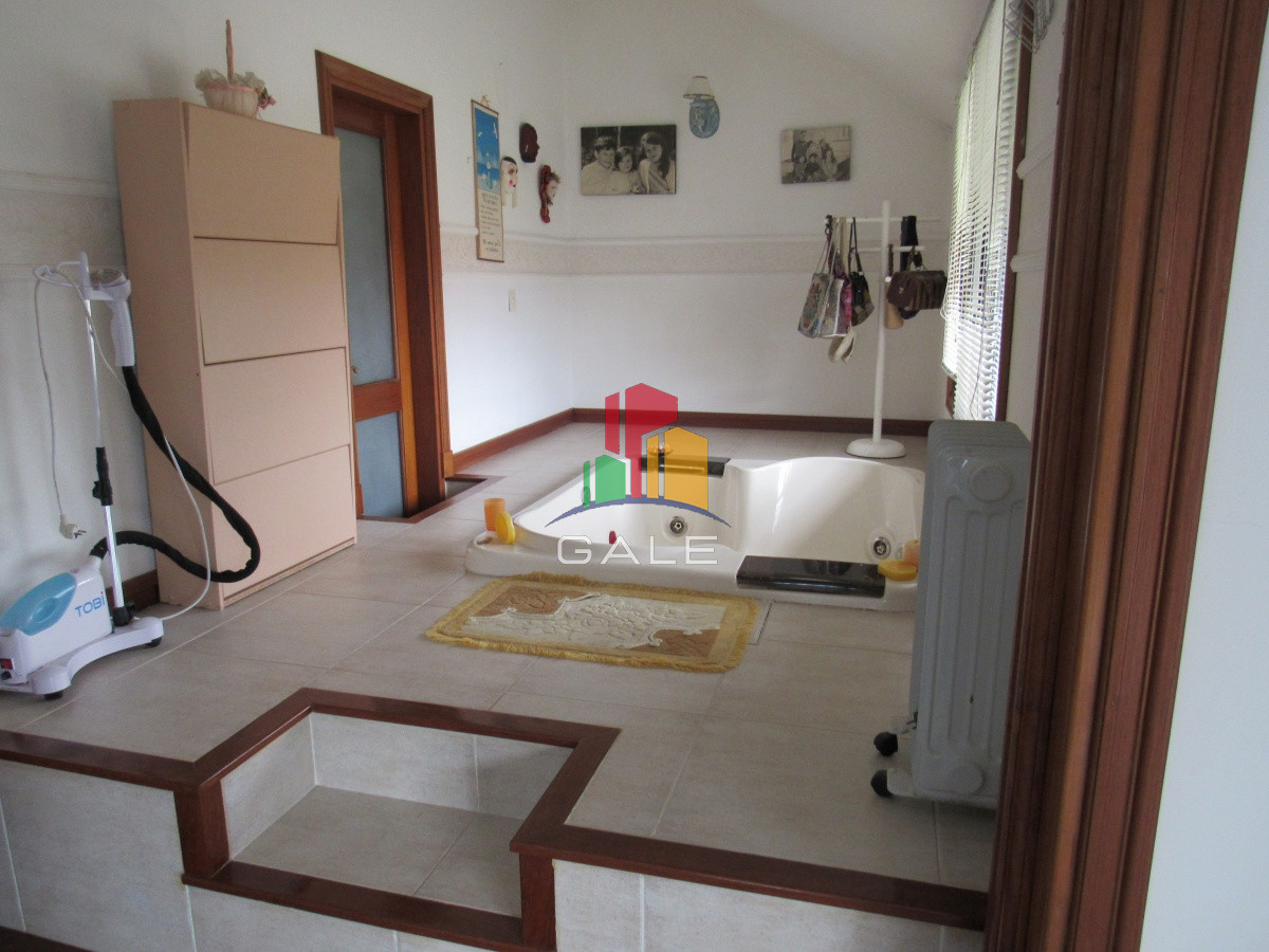 Casa ID.2781 - Casa en venta de 7 dormitorios en Punta del Este