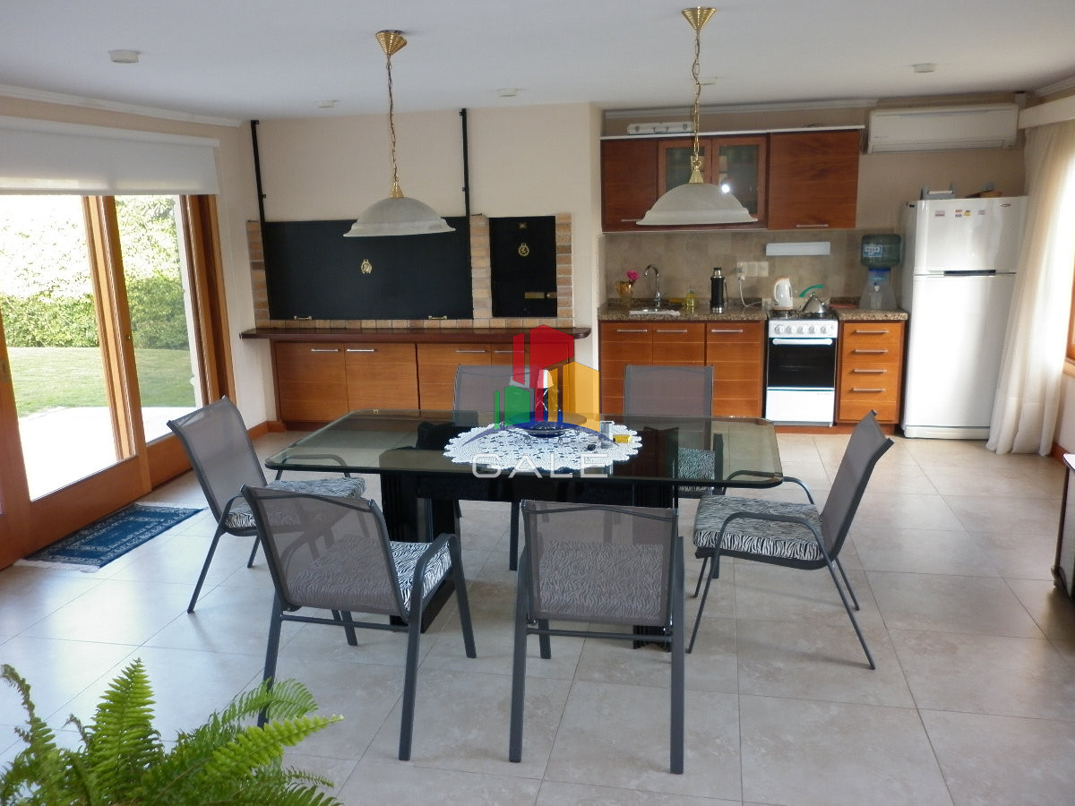 Casa ID.2001 - casa en venta en playa mansa
