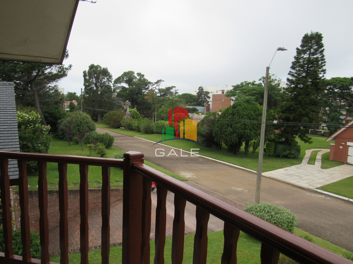 Casa ID.2781 - Casa en venta de 7 dormitorios en Punta del Este