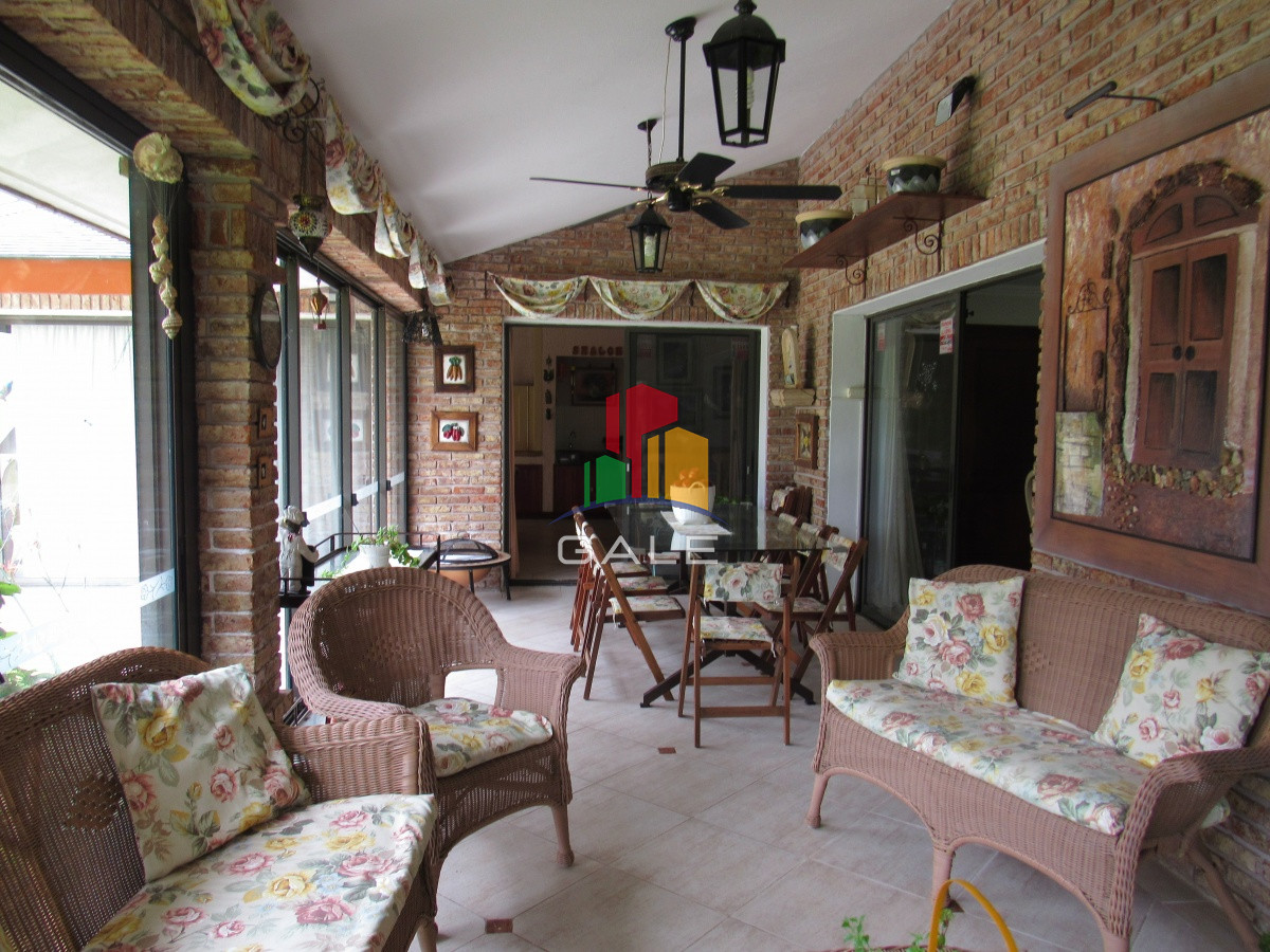 Casa ID.2781 - Casa en venta de 7 dormitorios en Punta del Este