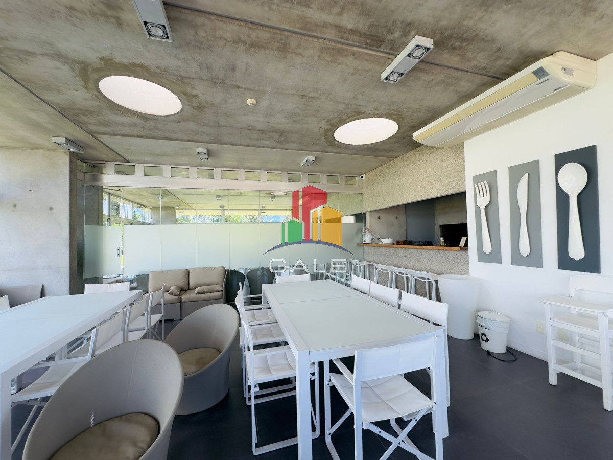 Apartamento ID.2107 - Penthouse en VENTA, 3 dormitorios en suite + Dependencia, vista 360°.