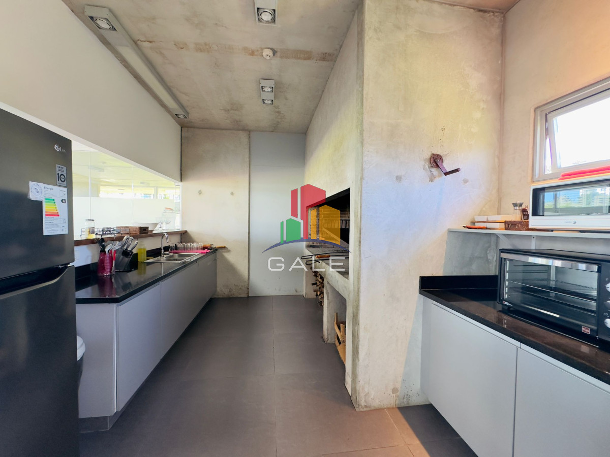 Apartamento ID.2107 - Penthouse en VENTA, 3 dormitorios en suite + Dependencia, vista 360°.