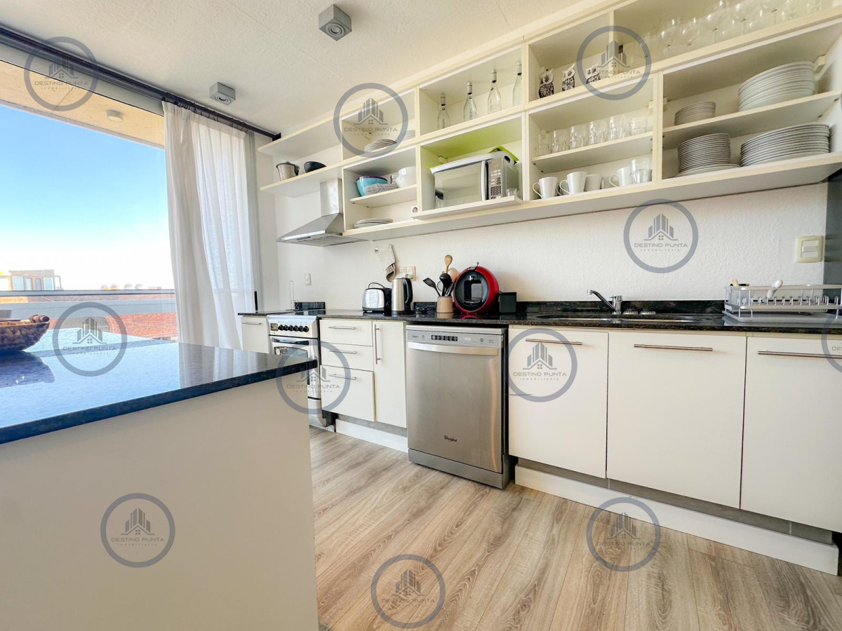 Apartamento ID.2433 - Penthouse Duplex en venta, con parrillero y vista al mar en Manantiales