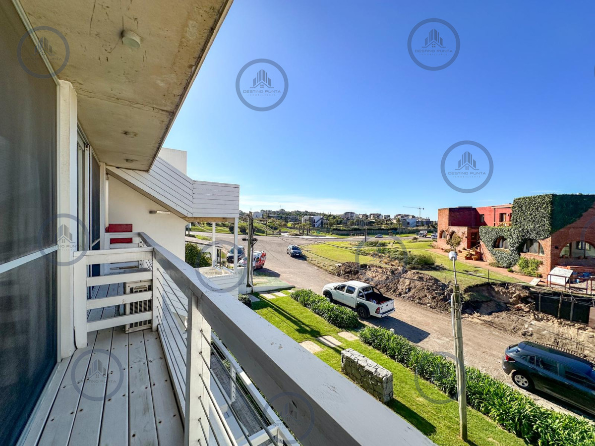 Apartamento ID.2433 - Penthouse Duplex en venta, con parrillero y vista al mar en Manantiales