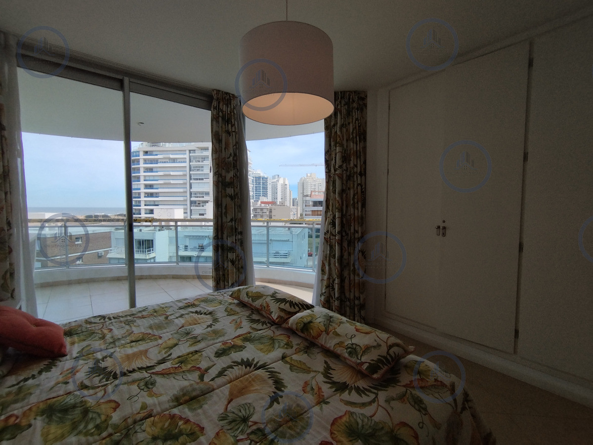 Apartamento ID.1080 - Excelente Apartamento de 3 Dormitorios en Playa Brava, Punta del Este