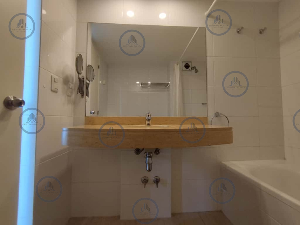 Apartamento ID.1080 - Excelente Apartamento de 3 Dormitorios en Playa Brava, Punta del Este