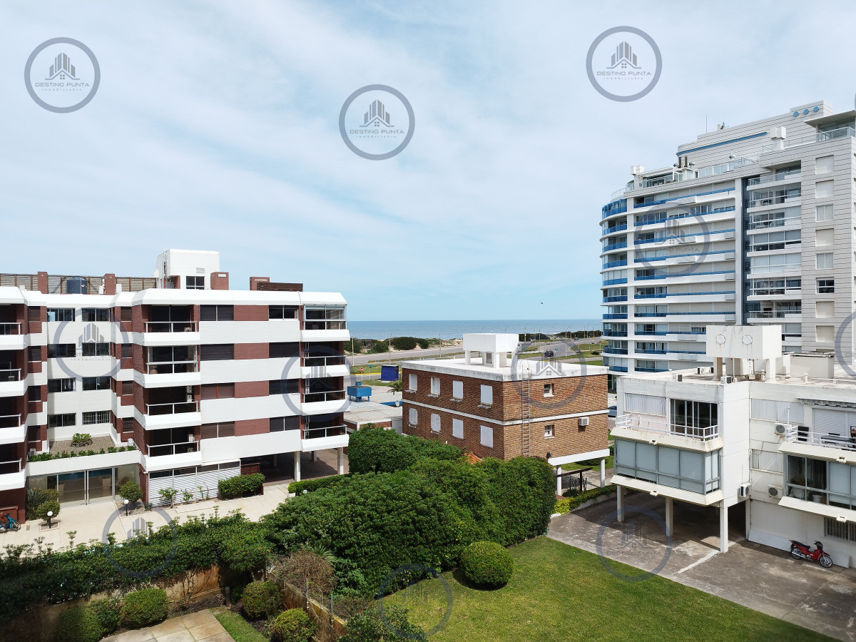 Apartamento ID.1080 - Excelente Apartamento de 3 Dormitorios en Playa Brava, Punta del Este
