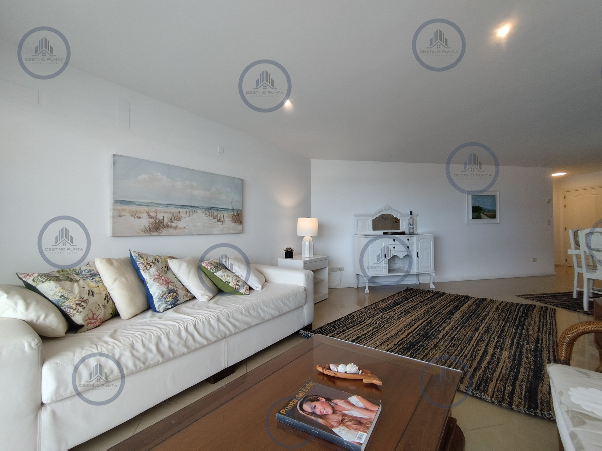 Apartamento ID.1080 - Excelente Apartamento de 3 Dormitorios en Playa Brava, Punta del Este