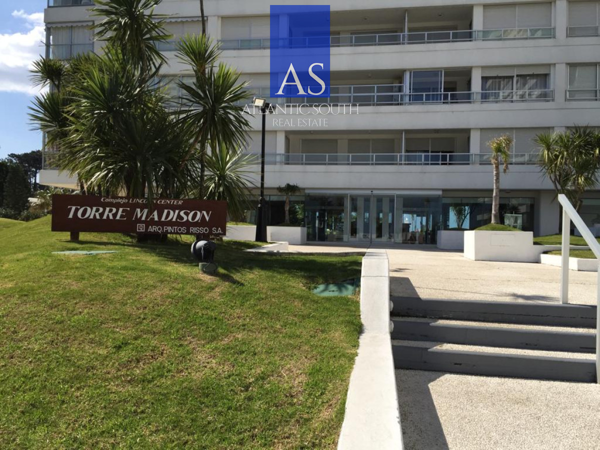 Apartamento ID.3108 - Apartamento 2 dormitorios en venta en Playa MAnsa frente al mar Punta del Este