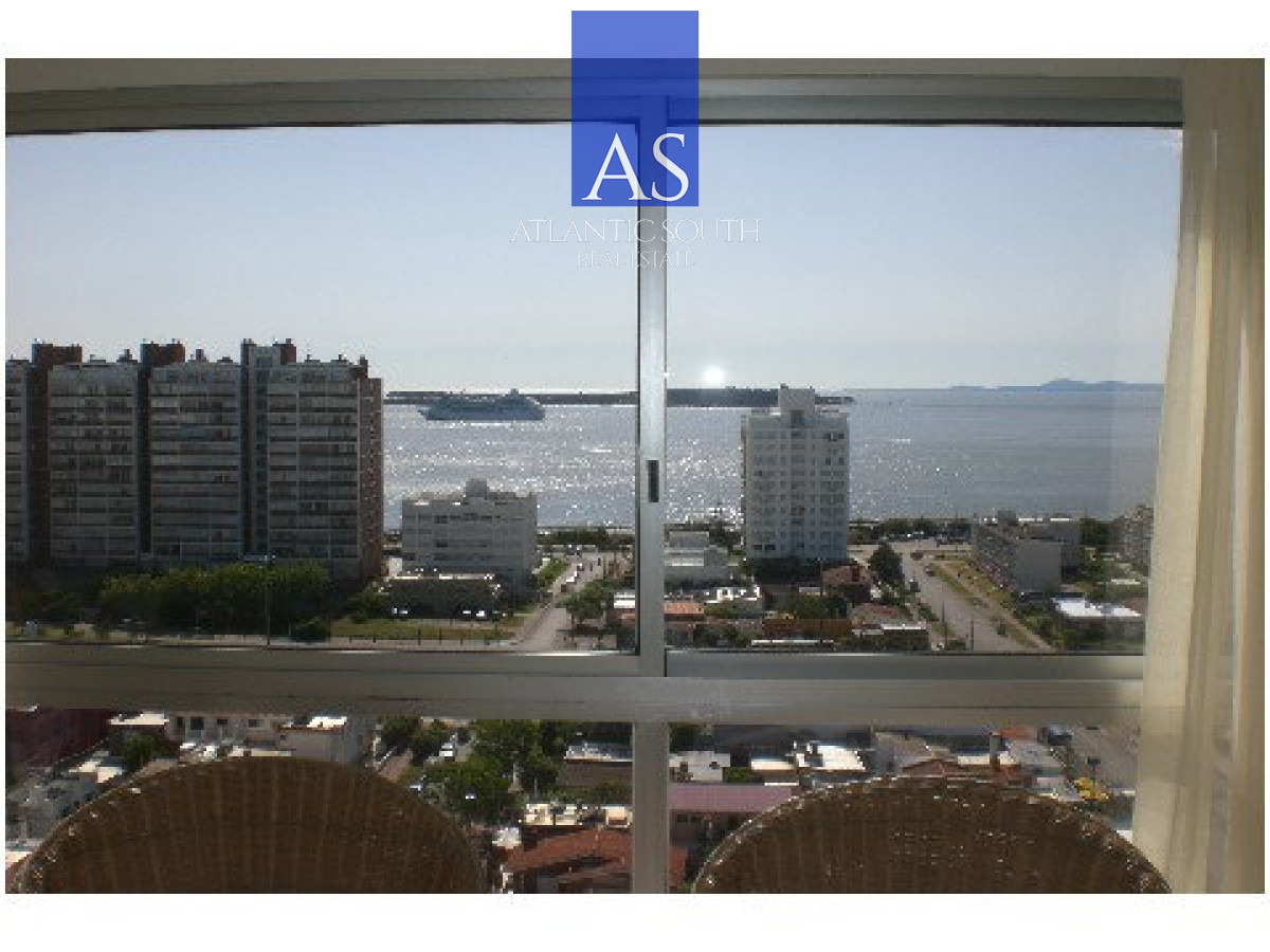 Apartamento ID.3144 - Apartamento de 3 dormitorios con vista al mar Playa Mansa Punta del Este