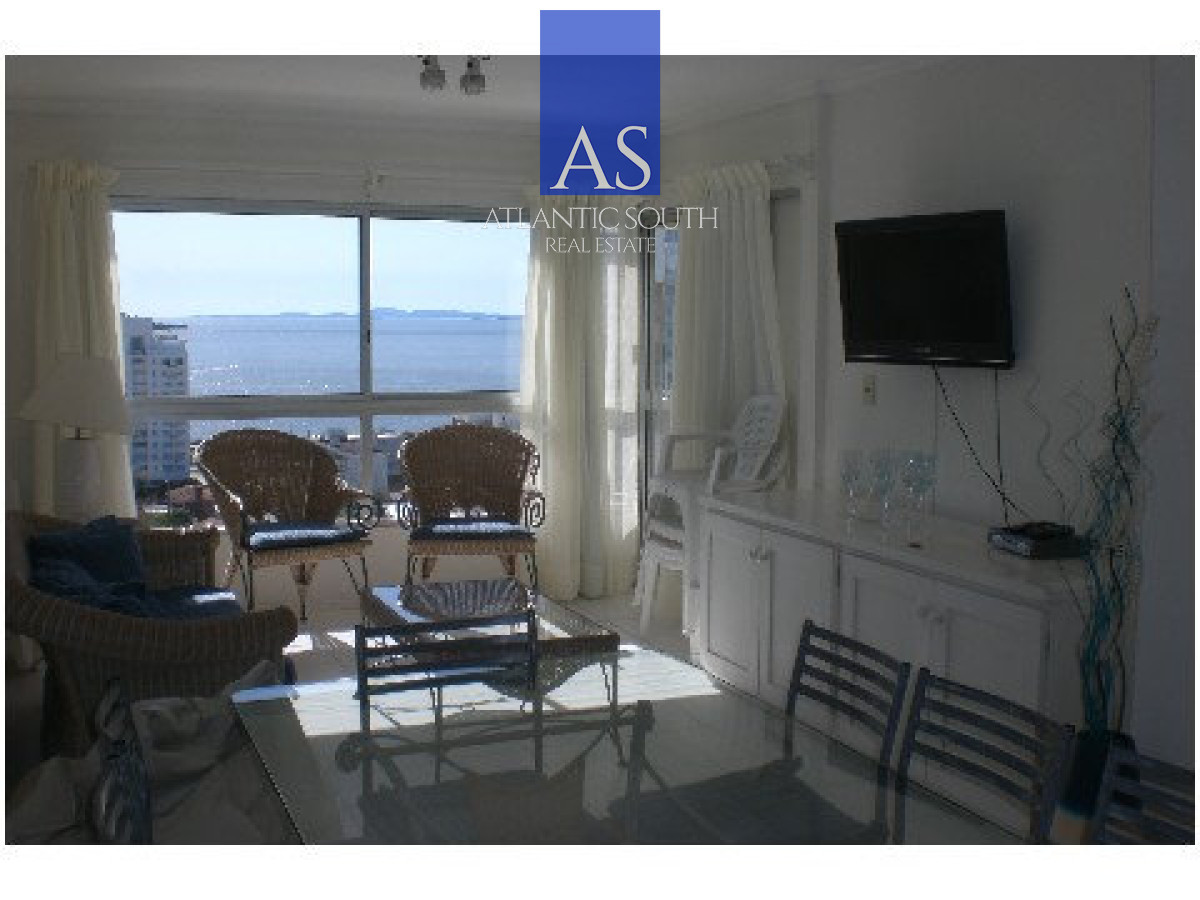 Apartamento ID.3144 - Apartamento de 3 dormitorios con vista al mar Playa Mansa Punta del Este