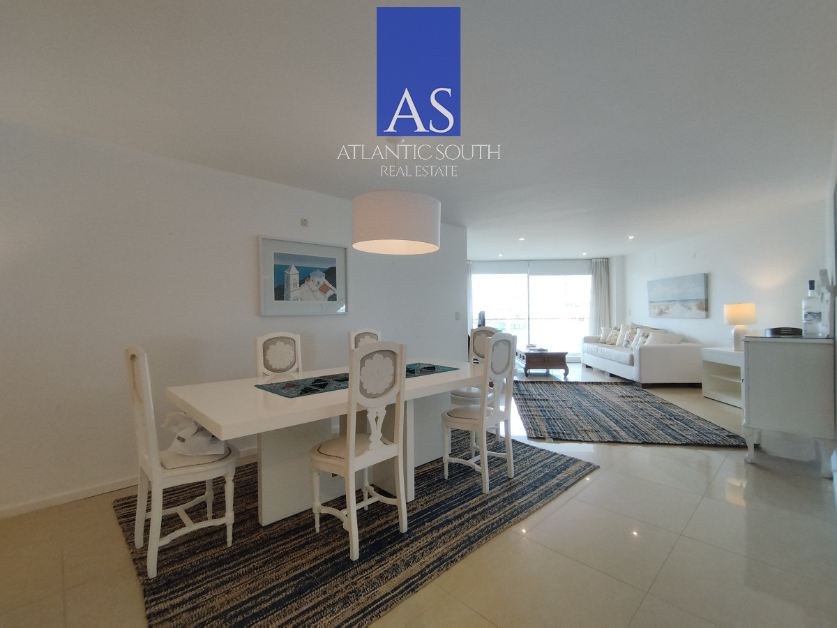 Apartamento ID.3109 - Apartamento moderno de 3 dormitorios cerca del mar Playa Mansa Punta del Este