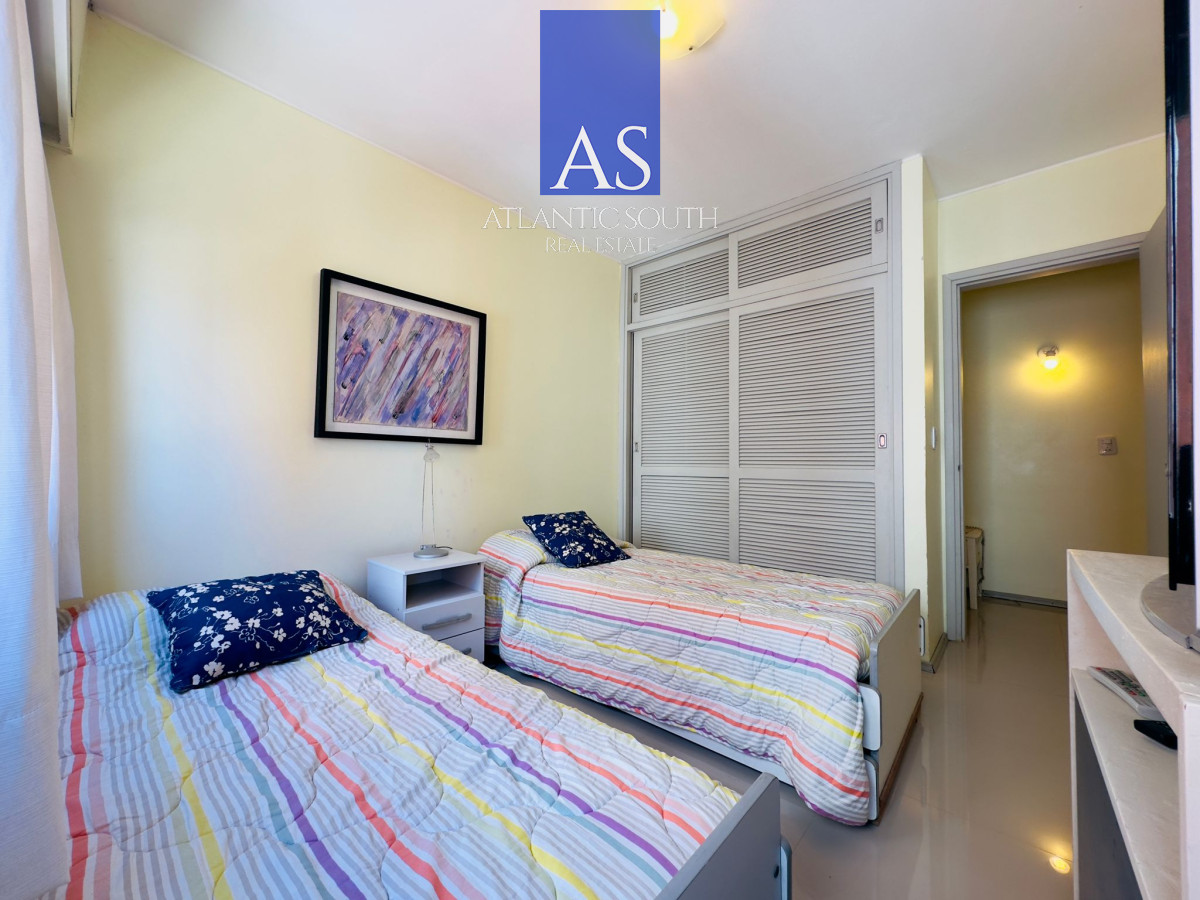 Apartamento ID.3390 - Apartamento de 2 dormitorios, reciclado, en venta, en Punta del Este