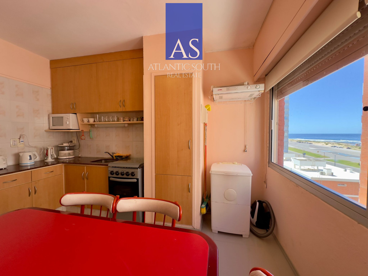 Apartamento ID.3390 - Apartamento de 2 dormitorios, reciclado, en venta, en Punta del Este