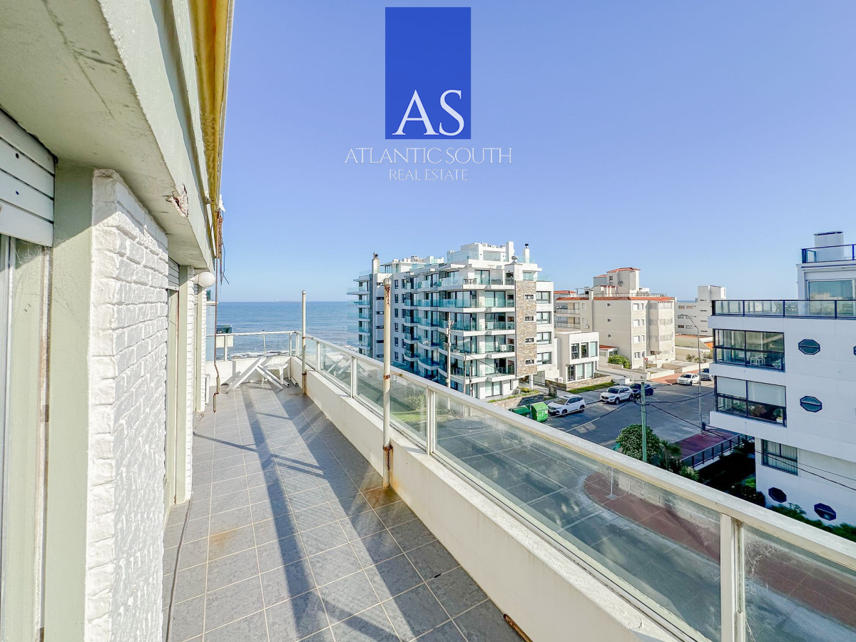 Apartamento ID.4020 - Penthouse en venta en Peninsula, 3 dormitorios, 3 baños, garaje