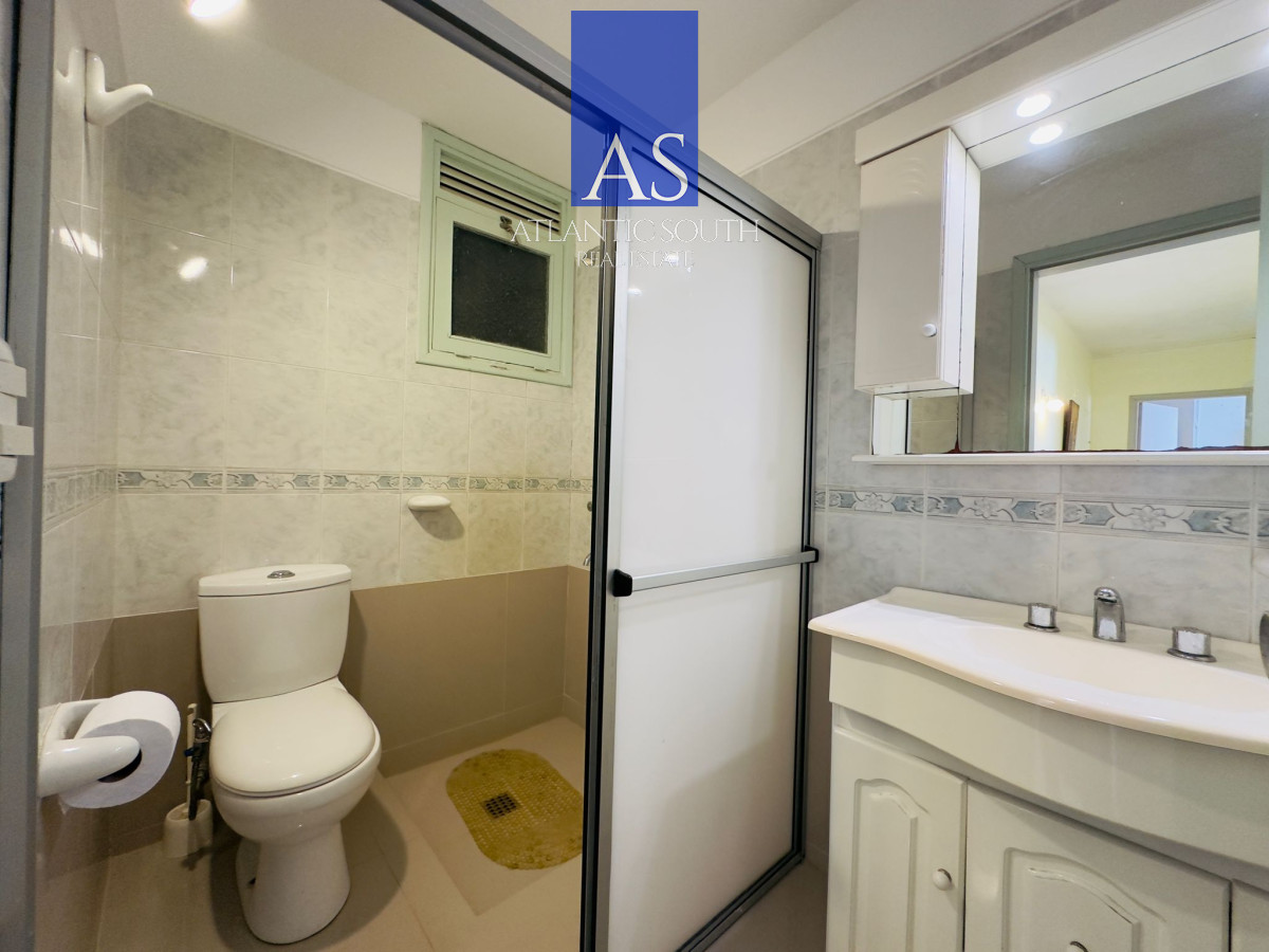 Apartamento ID.3390 - Apartamento de 2 dormitorios, reciclado, en venta, en Punta del Este