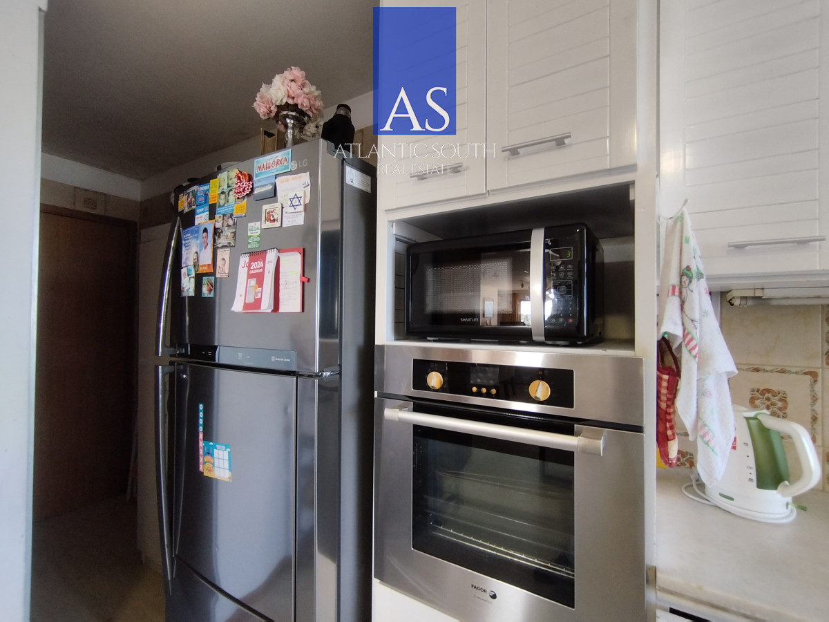 Apartamento ID.4074 - Apartamento de 3 dormitorios y dependencia zona shopping Punta del Este