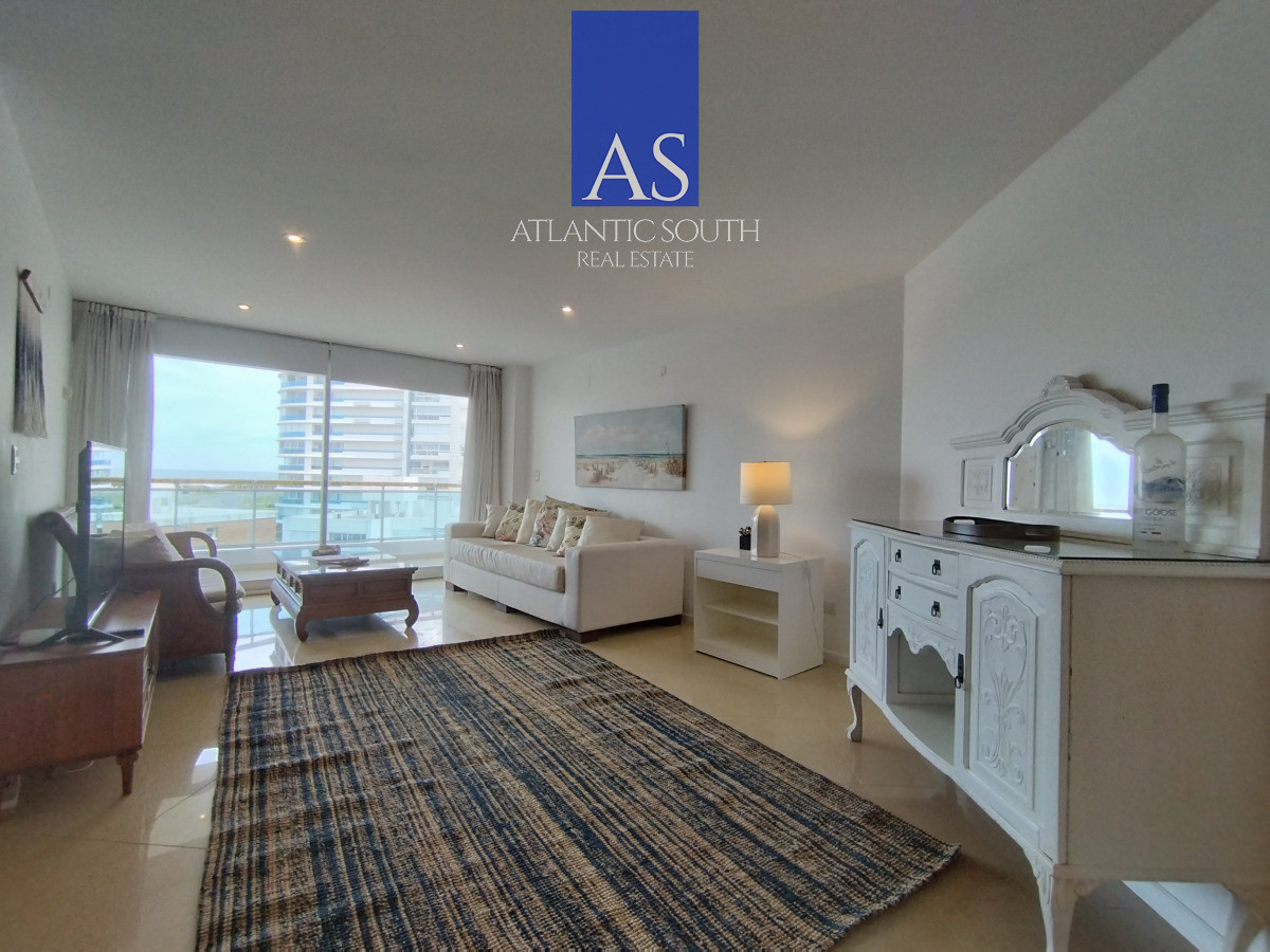 Apartamento ID.3109 - Apartamento moderno de 3 dormitorios cerca del mar Playa Mansa Punta del Este