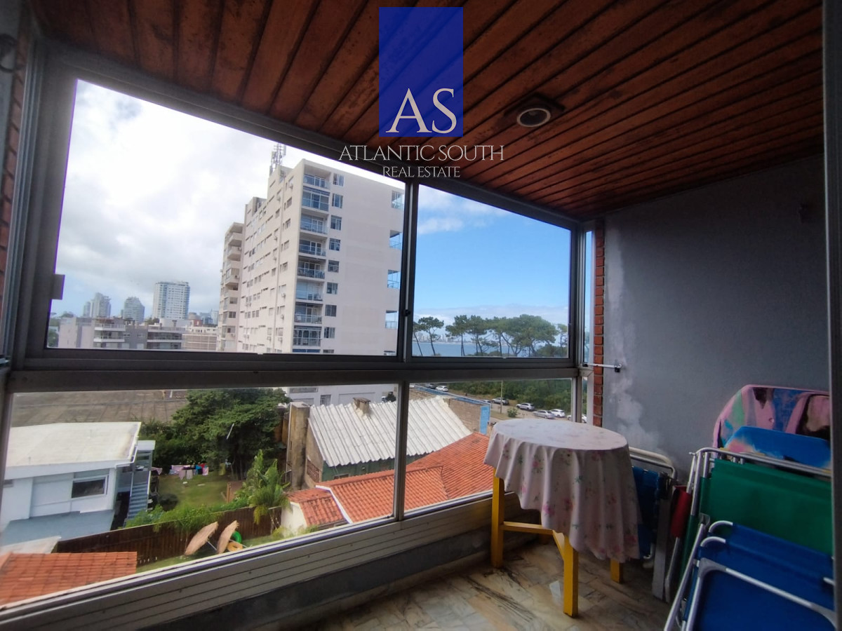 Apartamento ID.4170 - Apartamento en primera linea 1 dormitorio y medio vista al mar Playa Mansa