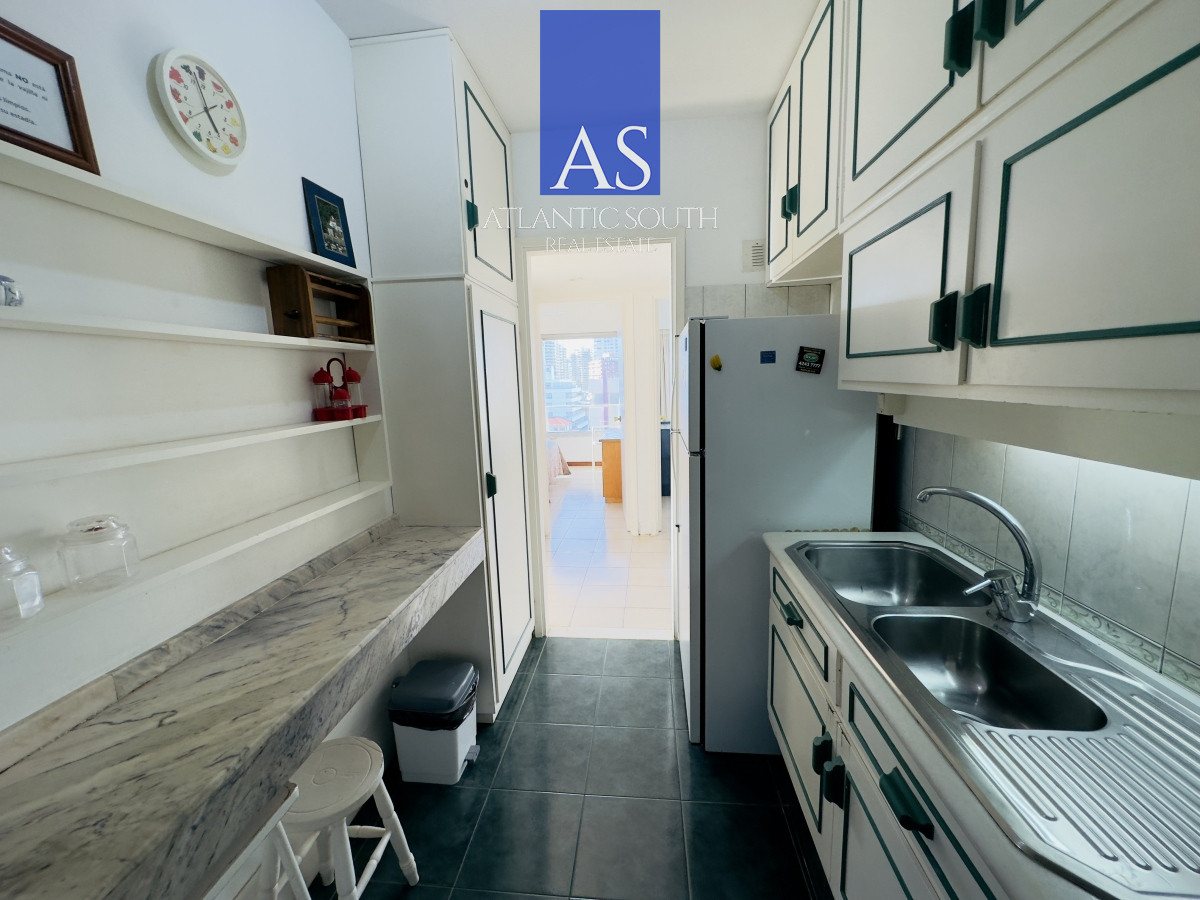 Apartamento ID.4104 - Apartamento en venta 2 dormitorios con vista y espacios amplios en Península Punta del Este