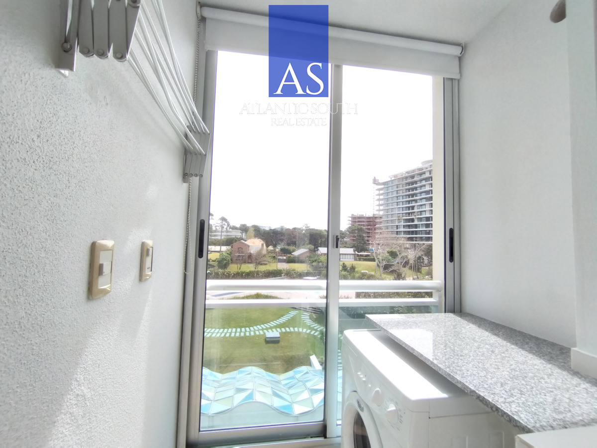 Apartamento ID.3109 - Apartamento moderno de 3 dormitorios cerca del mar Playa Mansa Punta del Este