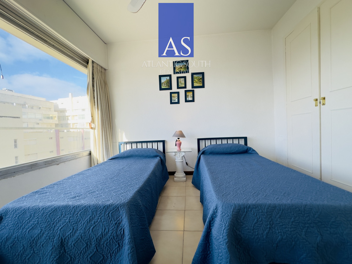 Apartamento ID.4104 - Apartamento en venta 2 dormitorios con vista y espacios amplios en Península Punta del Este