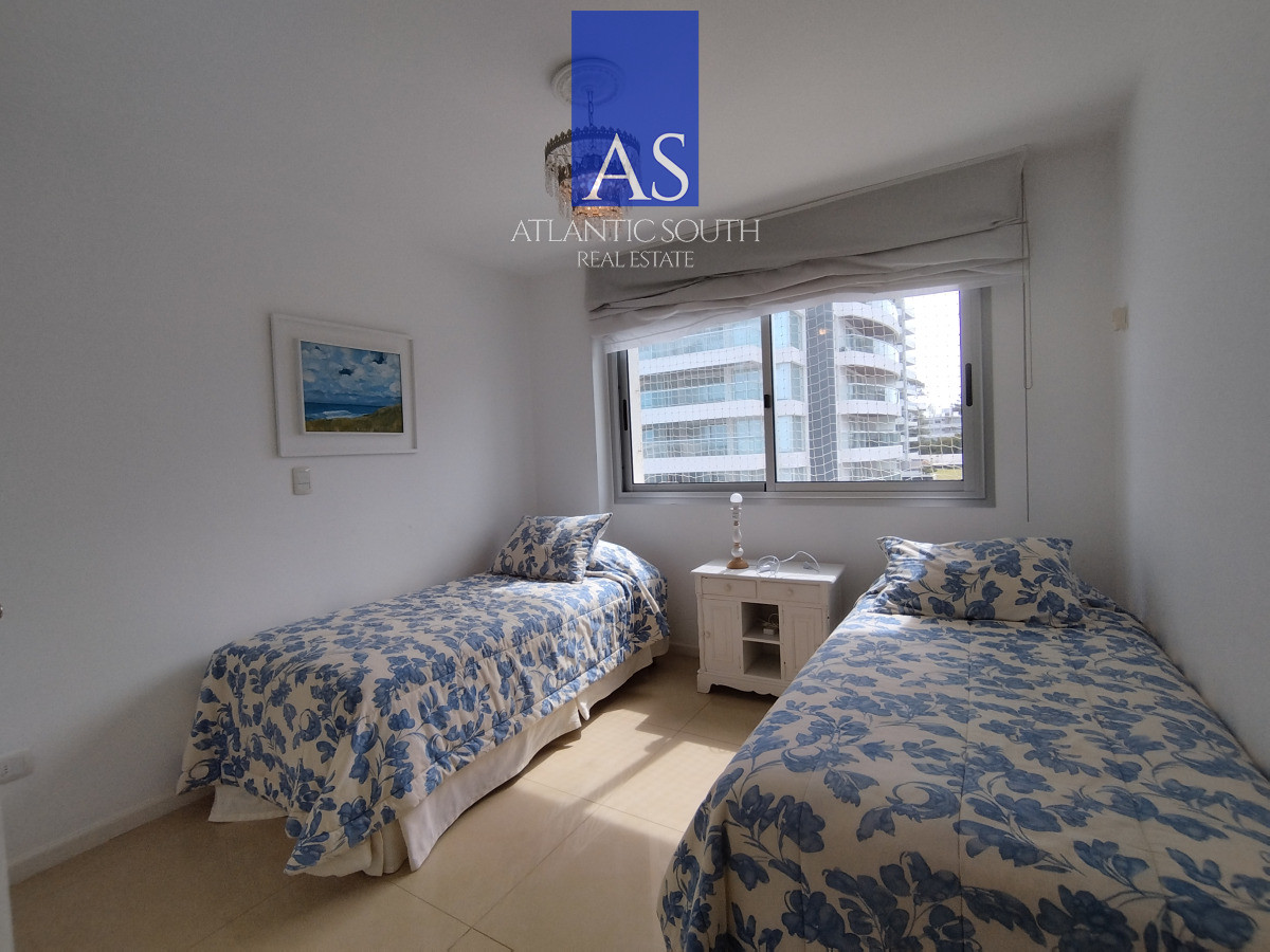 Apartamento ID.3109 - Apartamento moderno de 3 dormitorios cerca del mar Playa Mansa Punta del Este