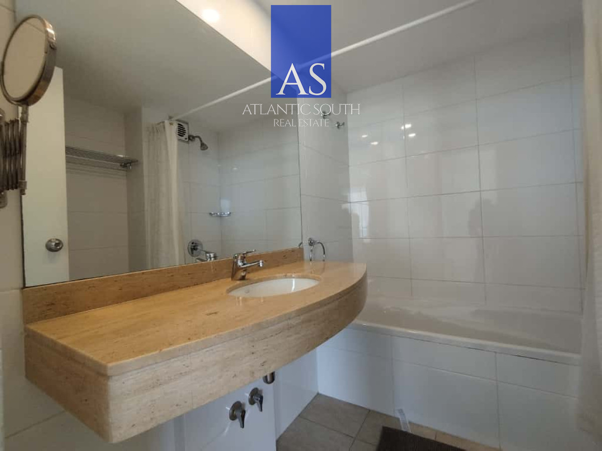 Apartamento ID.3109 - Apartamento moderno de 3 dormitorios cerca del mar Playa Mansa Punta del Este