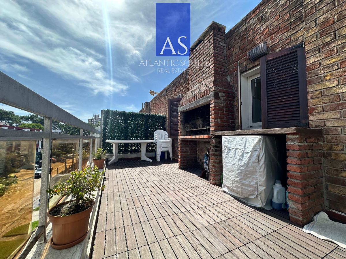 Apartamento ID.4785 - Apartamento 1 dormitorio terraza cochera bajos gastos Punta del Este