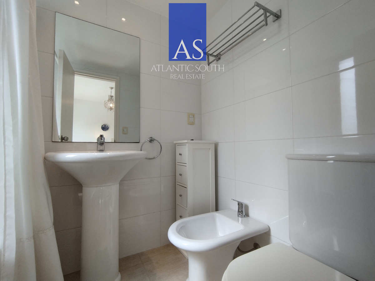Apartamento ID.3109 - Apartamento moderno de 3 dormitorios cerca del mar Playa Mansa Punta del Este