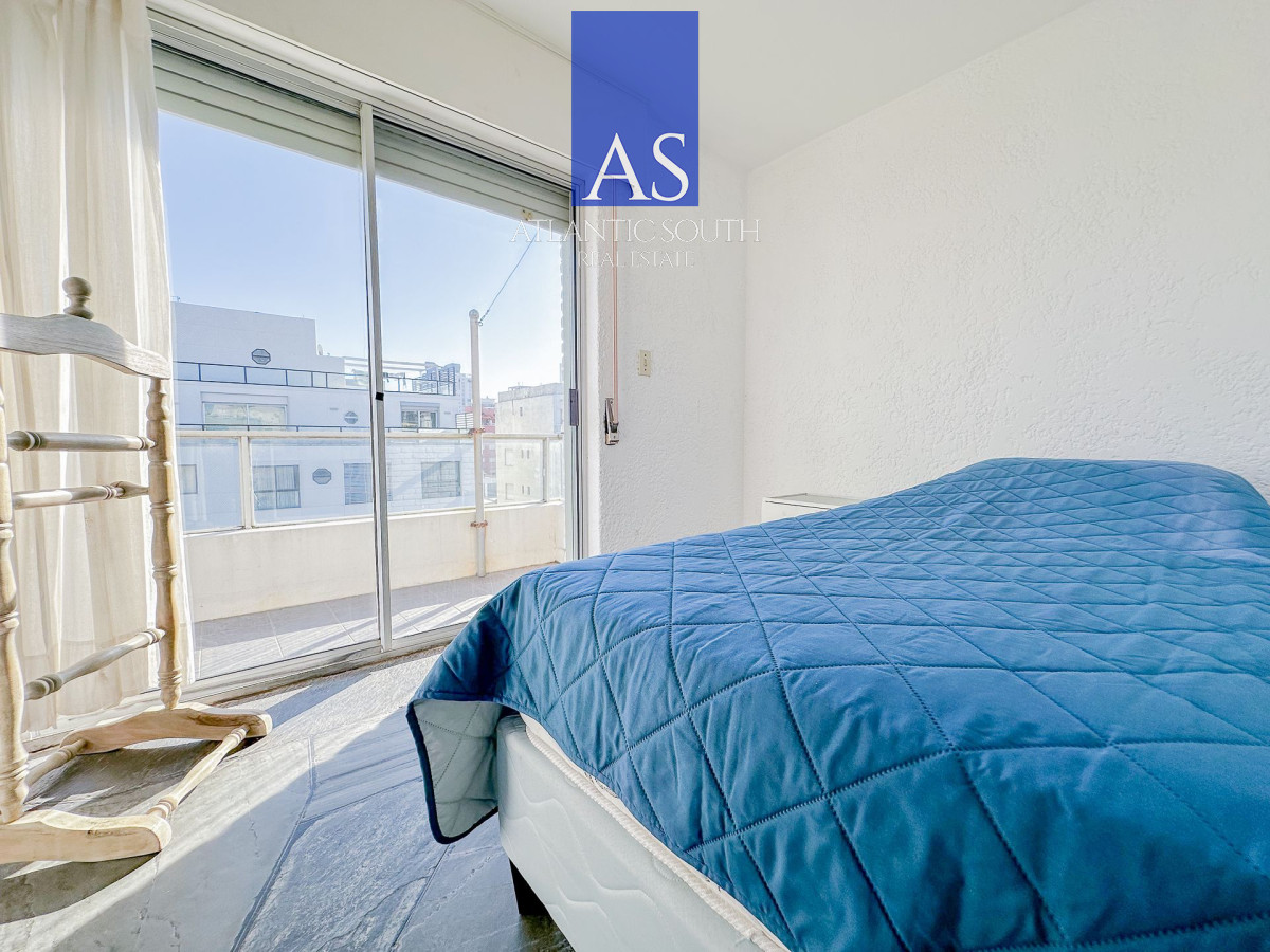 Apartamento ID.4020 - Penthouse en venta en Peninsula, 3 dormitorios, 3 baños, garaje