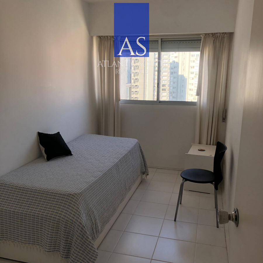 Apartamento ID.3022 - Venta de apartamento de 3 dormitorios en Punta del Este