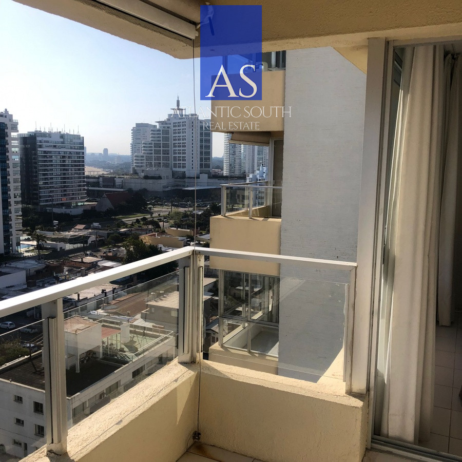 Apartamento ID.3022 - Venta de apartamento de 3 dormitorios en Punta del Este
