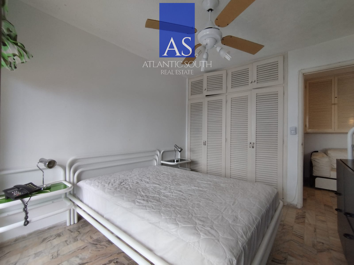 Apartamento ID.4170 - Apartamento en primera linea 1 dormitorio y medio vista al mar Playa Mansa