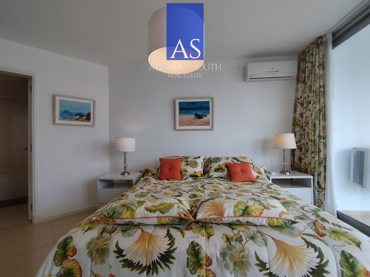 Apartamento ID.3109 - Apartamento moderno de 3 dormitorios cerca del mar Playa Mansa Punta del Este