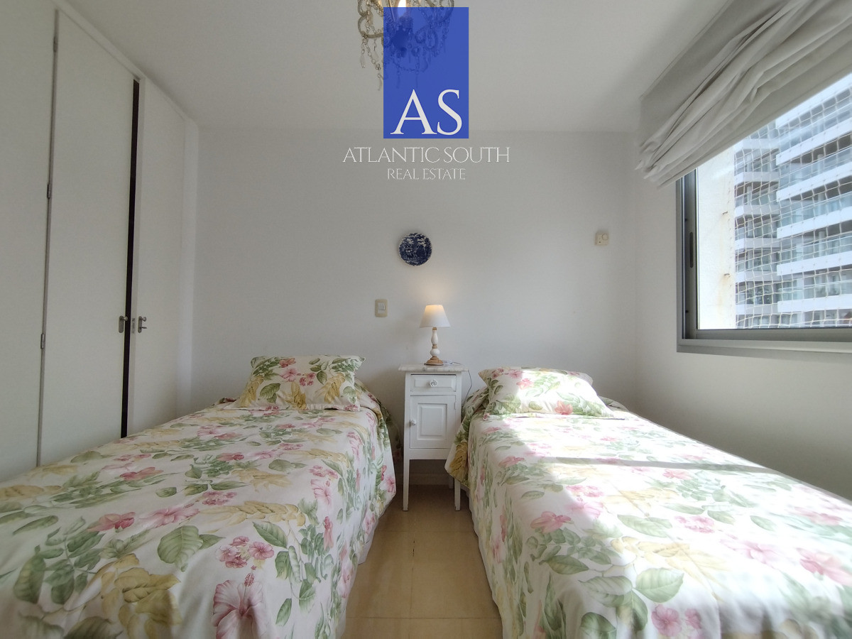 Apartamento ID.3109 - Apartamento moderno de 3 dormitorios cerca del mar Playa Mansa Punta del Este